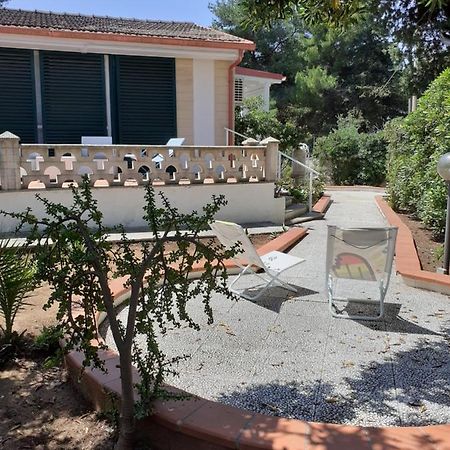 Villetta Dei Fiori, Vicino Spiaggia Di Punta Pizzo 갈리폴리 외부 사진