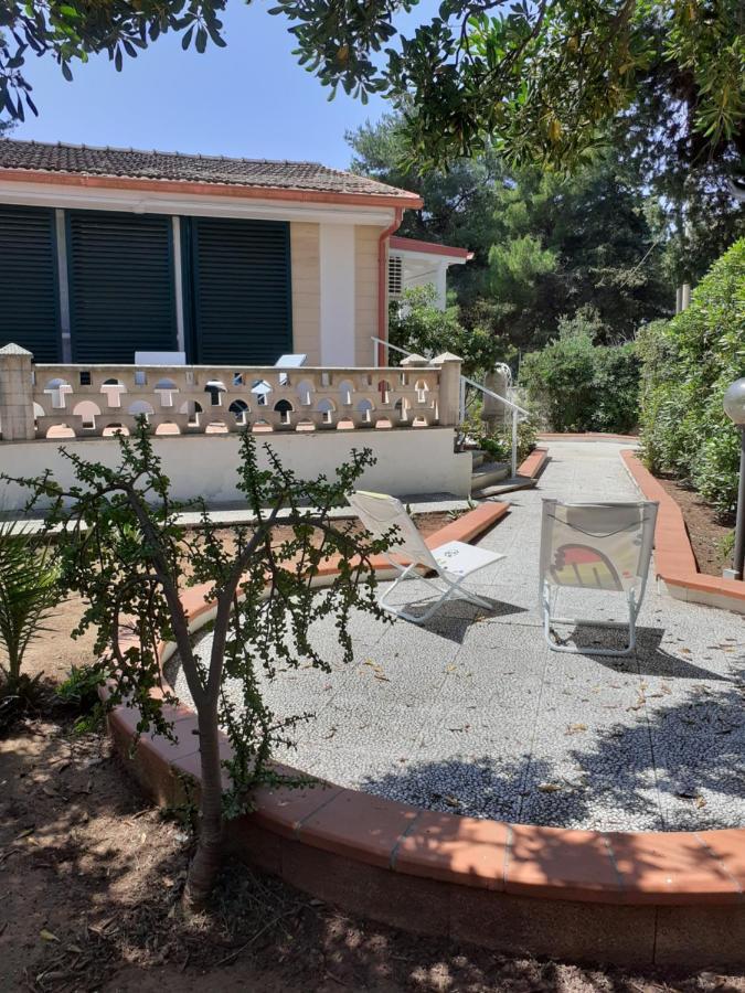 Villetta Dei Fiori, Vicino Spiaggia Di Punta Pizzo 갈리폴리 외부 사진